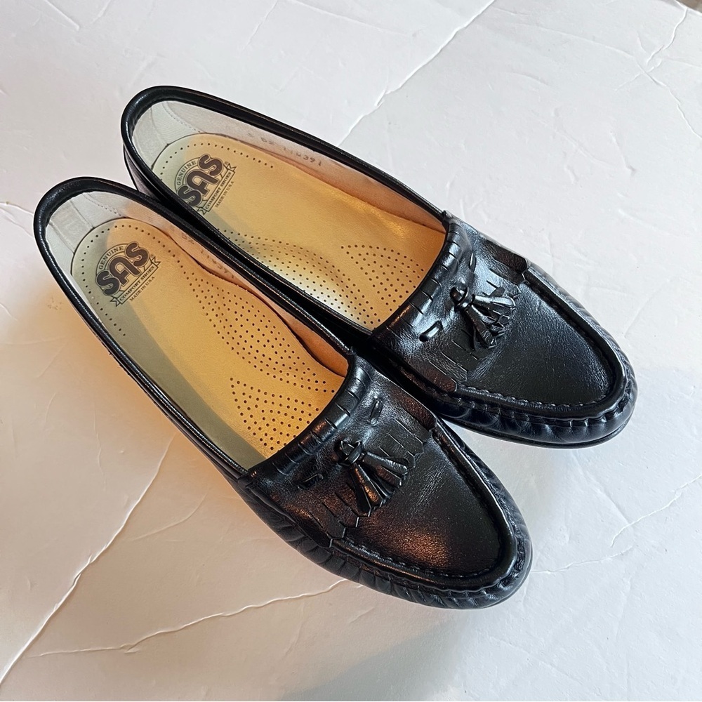 NWOT SAS Women's Tassel Kiltie Loafers in Brown size 8S - Picture 2 of 8